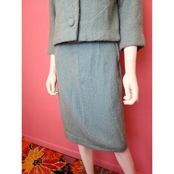 Size XS | Vintage 1960's Light Steel Blue Wool Boucle Knit Skirt Suit Set - Picture 3 of 11